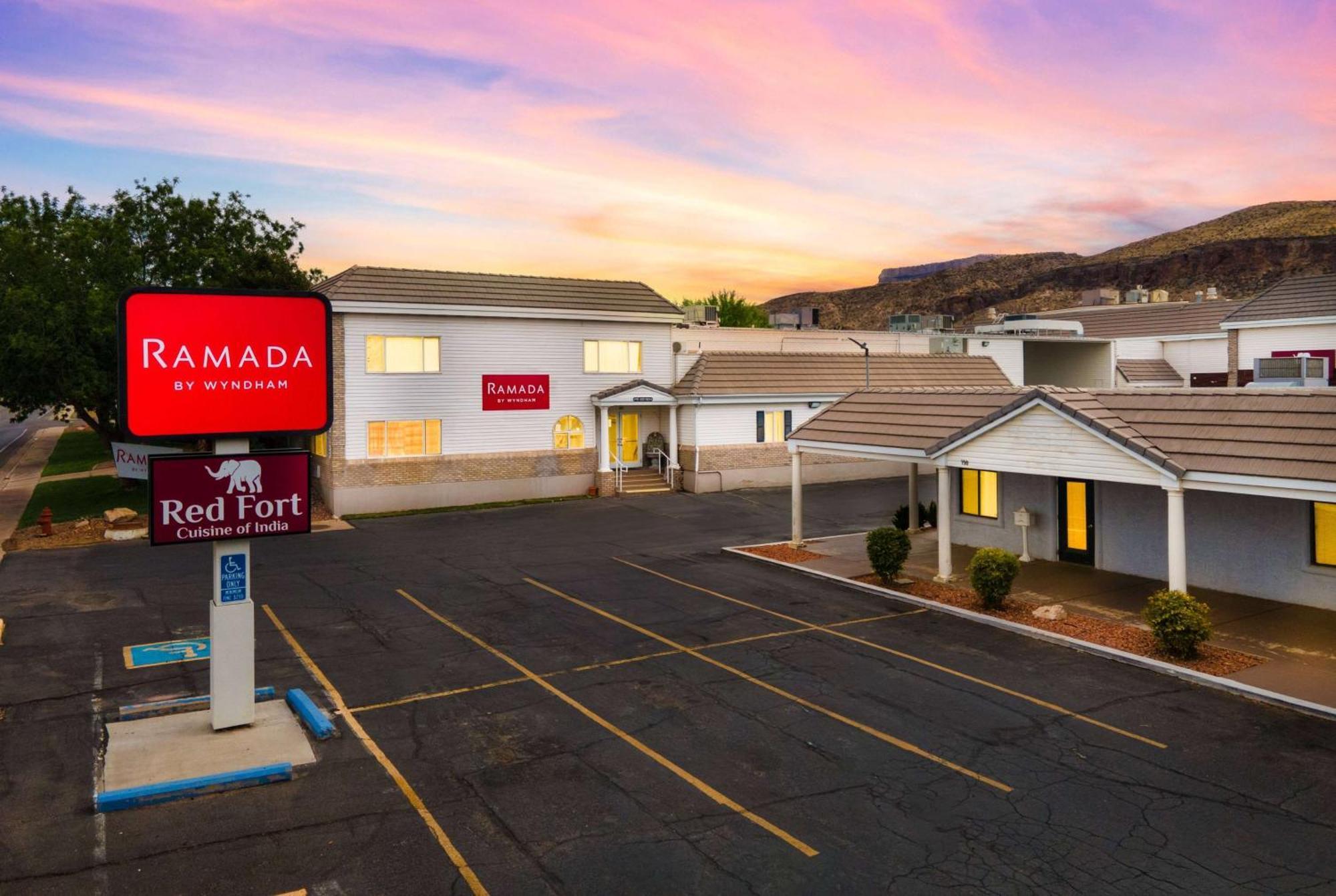 Ramada By Wyndham La Verkin Zion National Park Esterno foto