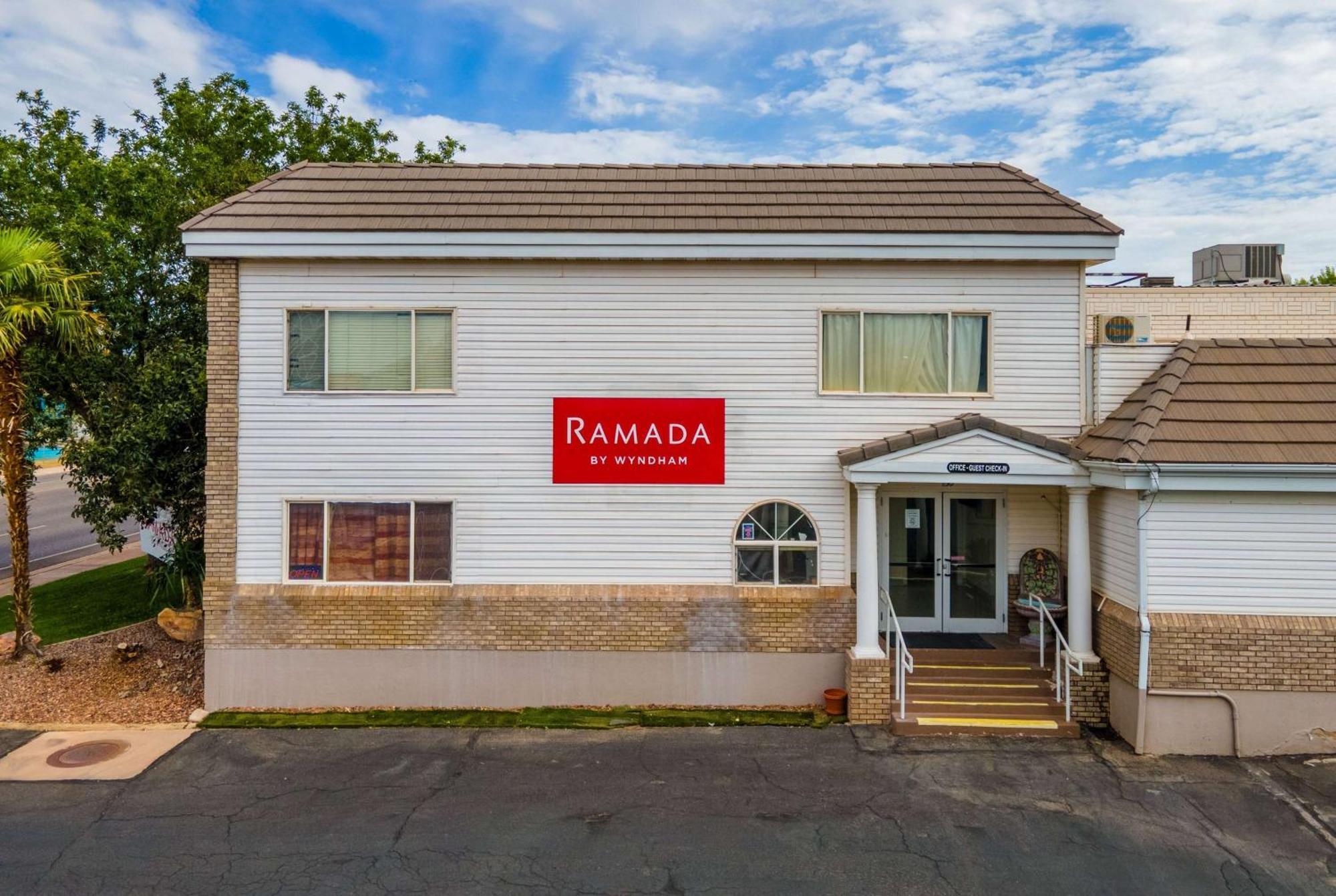 Ramada By Wyndham La Verkin Zion National Park Esterno foto